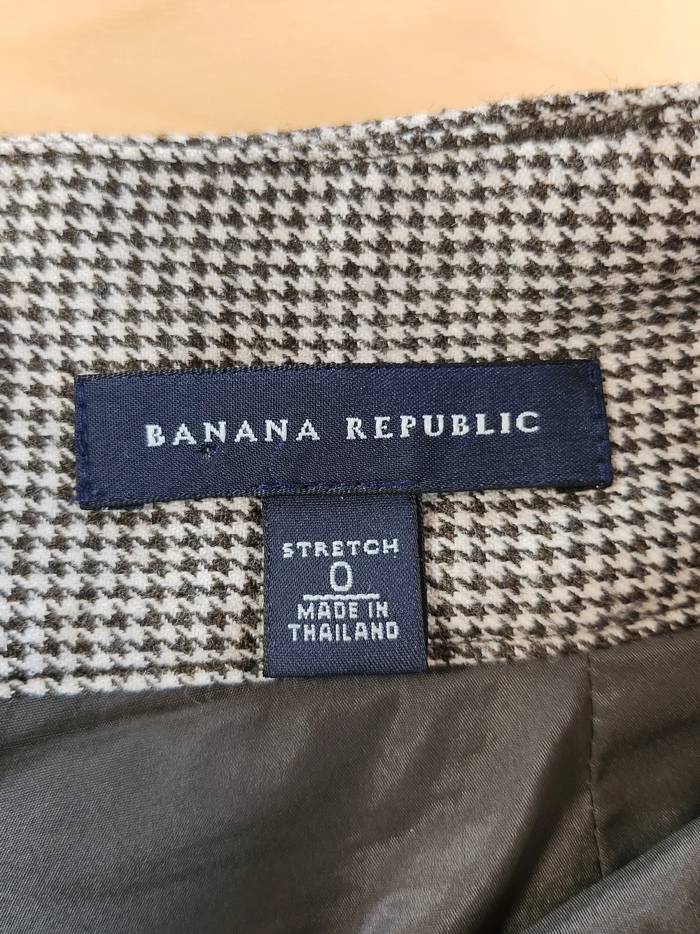 Banana Republic 98% Wool Houndstooth Sz 0 Stretch Pencil Skirt